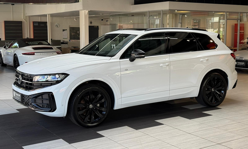 Volkswagen Touareg 3.0 TDI 4M R-Line Pano*HuD*StHzg*Massage — photo 2