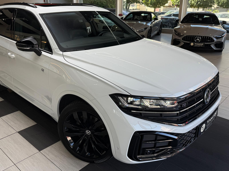 Volkswagen Touareg 3.0 TDI 4M R-Line Pano*HuD*StHzg*Massage — photo 5