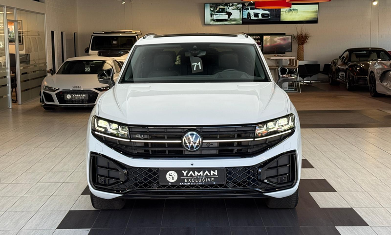 Volkswagen Touareg 3.0 TDI 4M R-Line Pano*HuD*StHzg*Massage — photo 3
