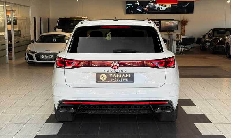 Volkswagen Touareg 3.0 TDI 4M R-Line Pano*HuD*StHzg*Massage — photo 7