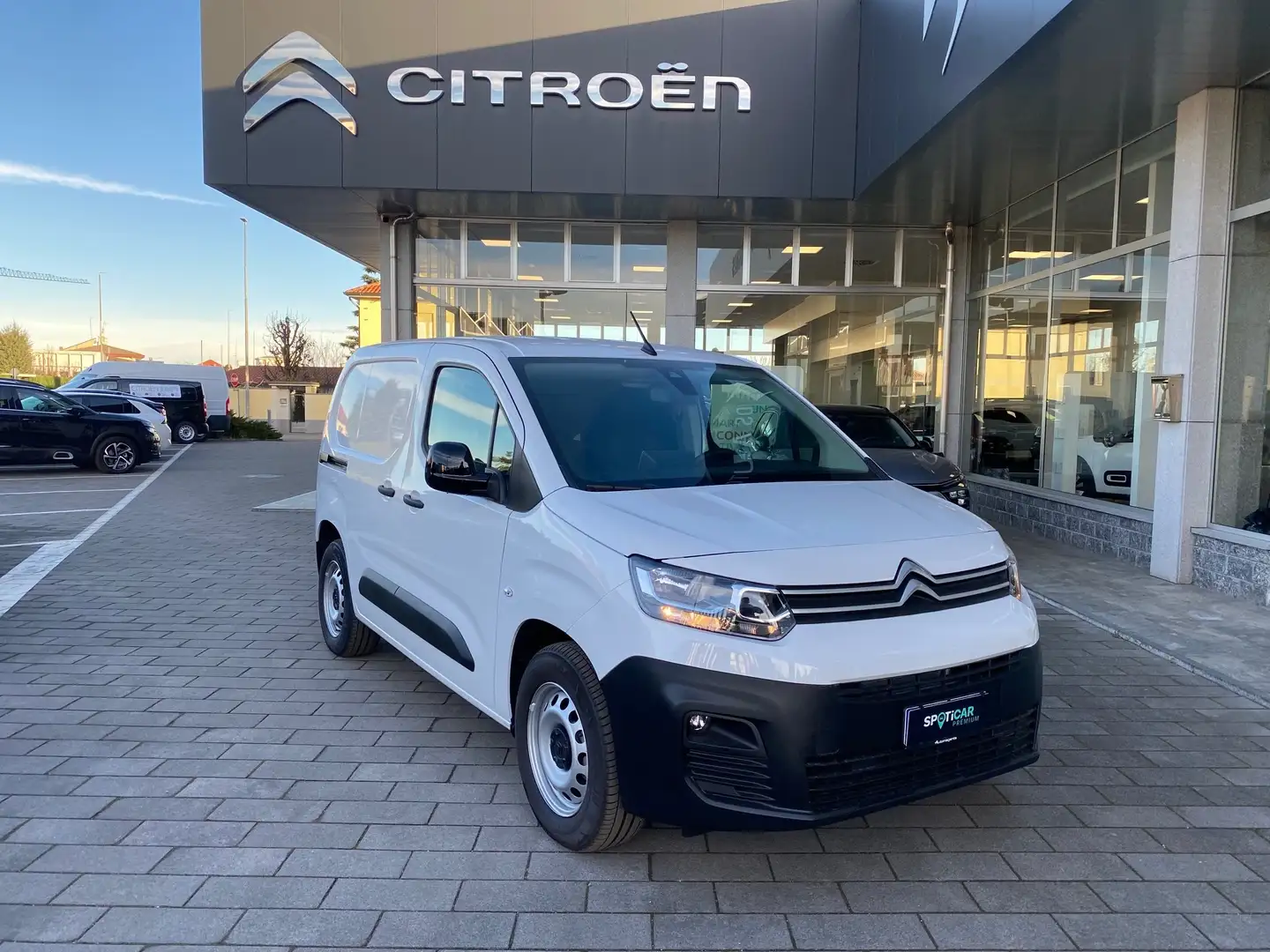 Citroen Berlingo VAN Elettrico 136cv - 50 kWh CLUB M Aziendale Bianco - 1