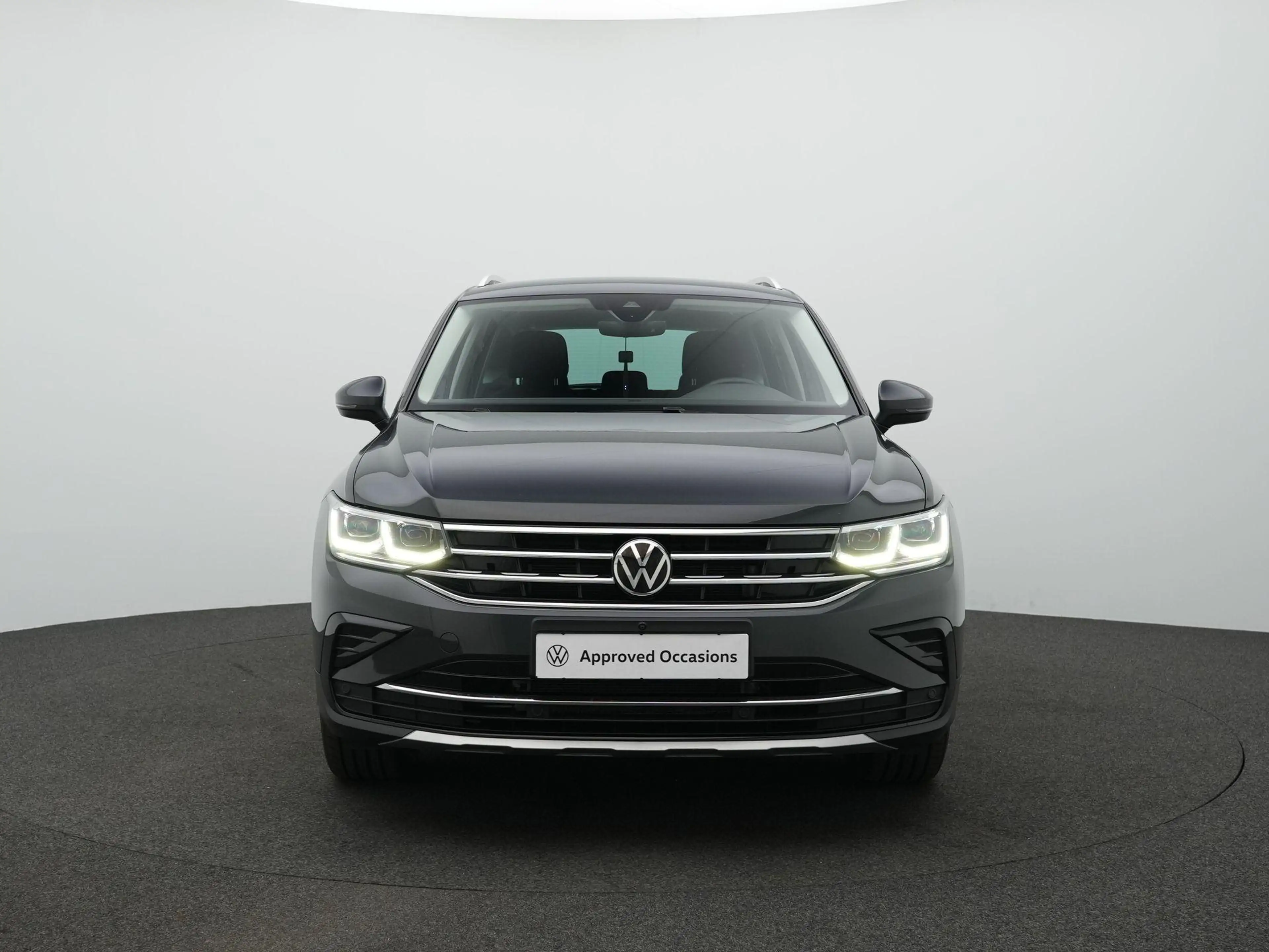 Volkswagen Tiguan 1.5 eHybrid 245pk Life Edition | Navigatie Discove — photo 3