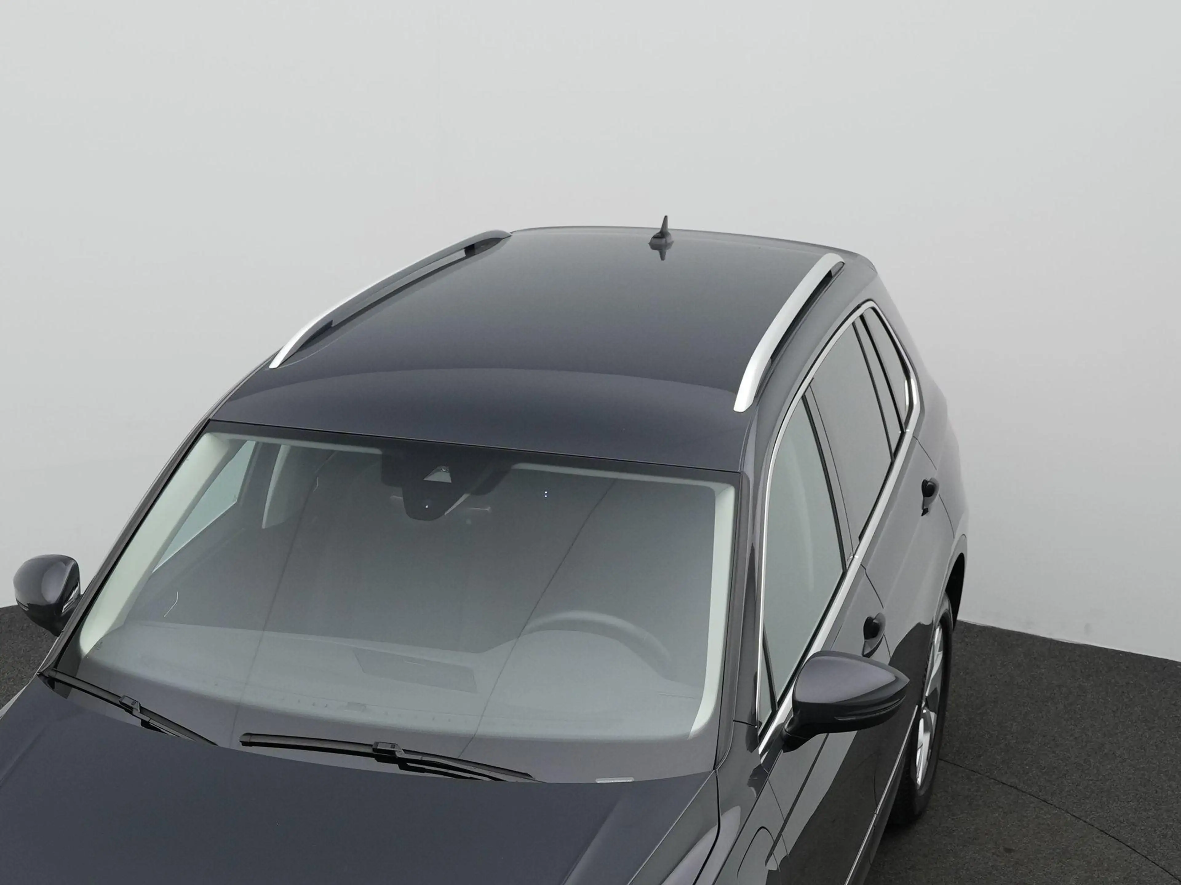 Volkswagen Tiguan 1.5 eHybrid 245pk Life Edition | Navigatie Discove — photo 12