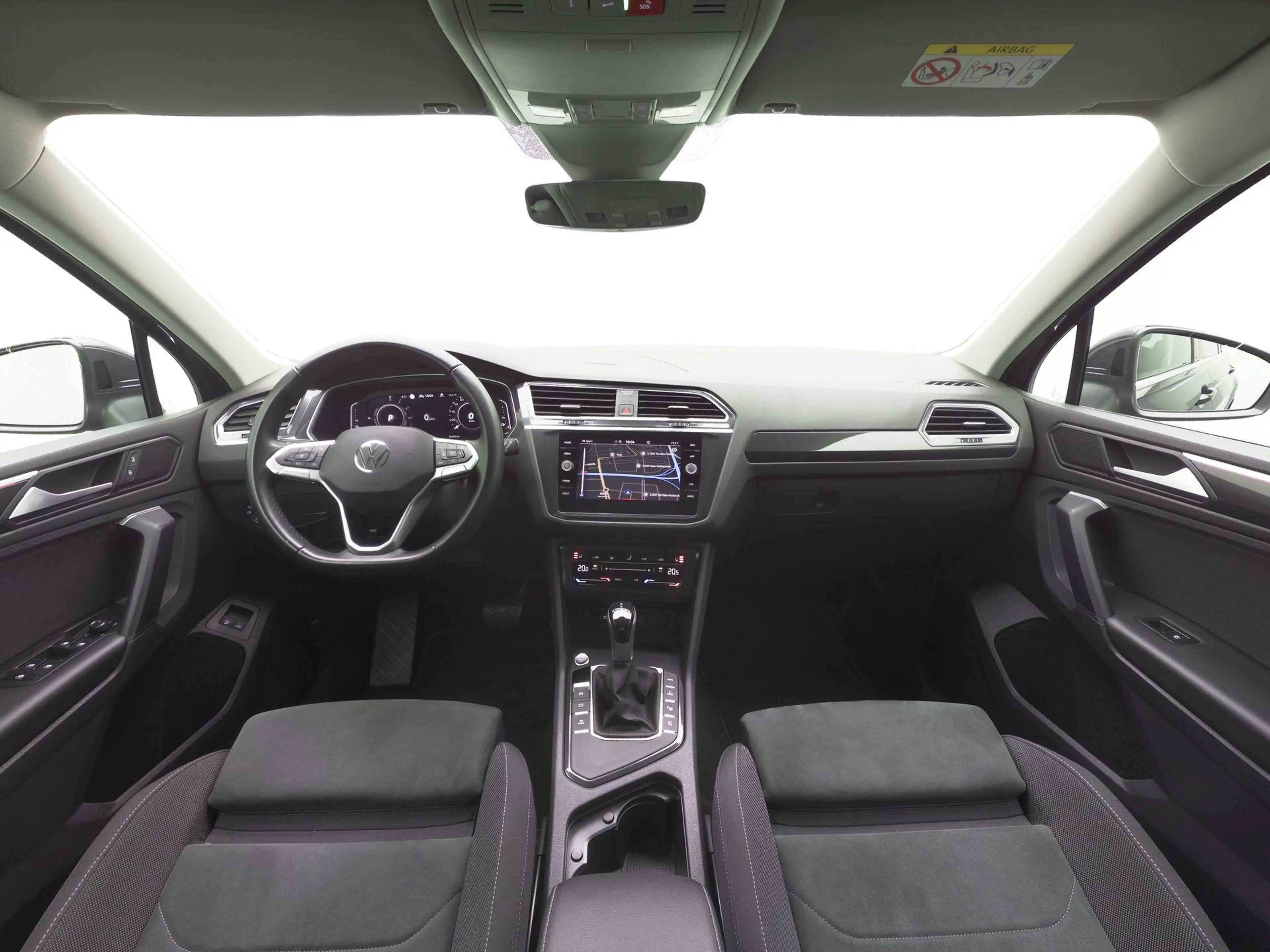 Volkswagen Tiguan 1.5 eHybrid 245pk Life Edition | Navigatie Discove — photo 7