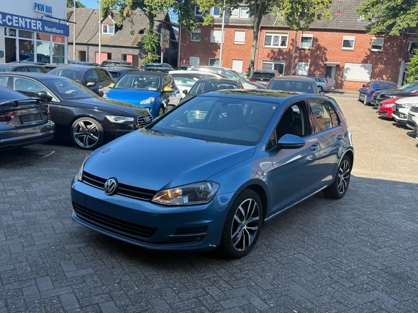 Volkswagen Golf VII Lim. Comfortline BMT*DSG*NAVI*SHZ*** Blau - 1