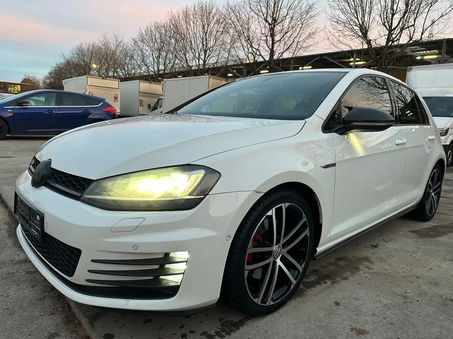 Volkswagen Golf VII Lim. GTD BMT*XENON*NAVI* Weiß - 1
