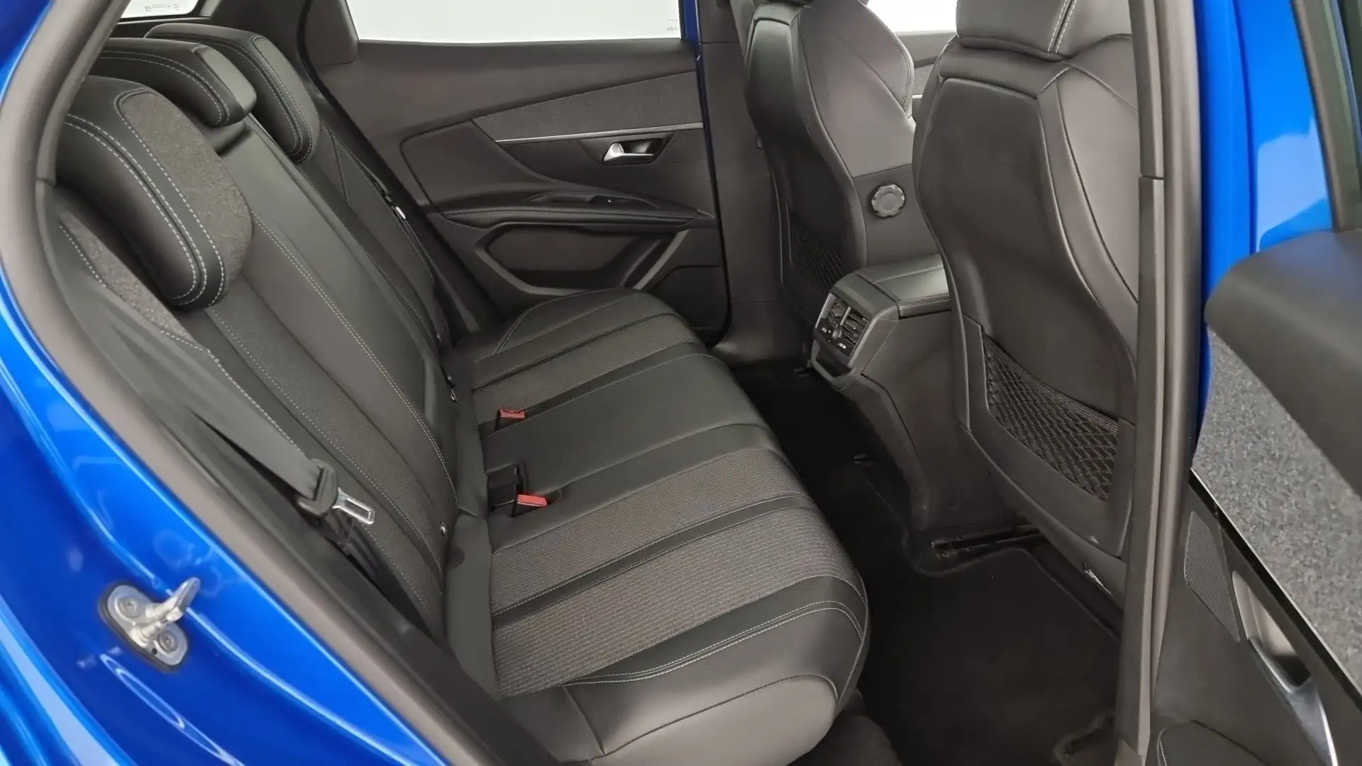 Peugeot 3008 3008 BlueHDi 130 S&S EAT8 Allure Pack Bleu - 2