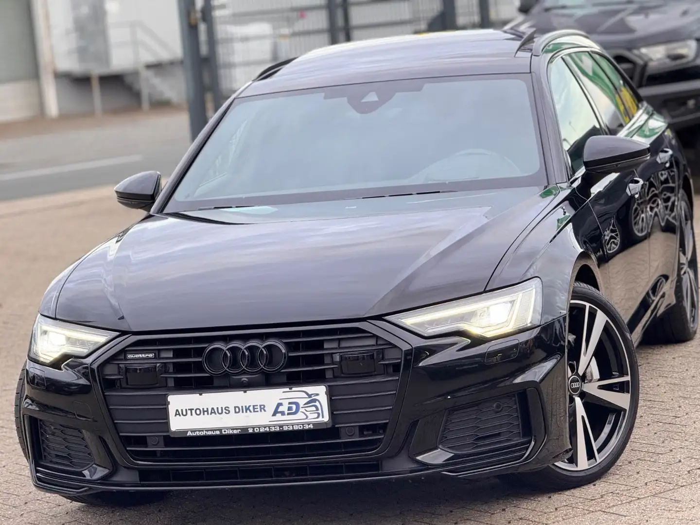 Audi A6 Avant 45 TDI quattro S line Sport / Plus Zwart - 1