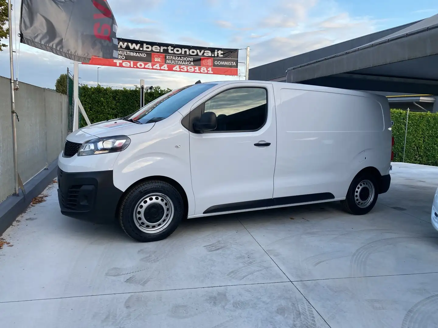 Fiat Scudo Scudo 1.5 BlueHDi 120 CV PC-TN Furgone Business Blanc - 1