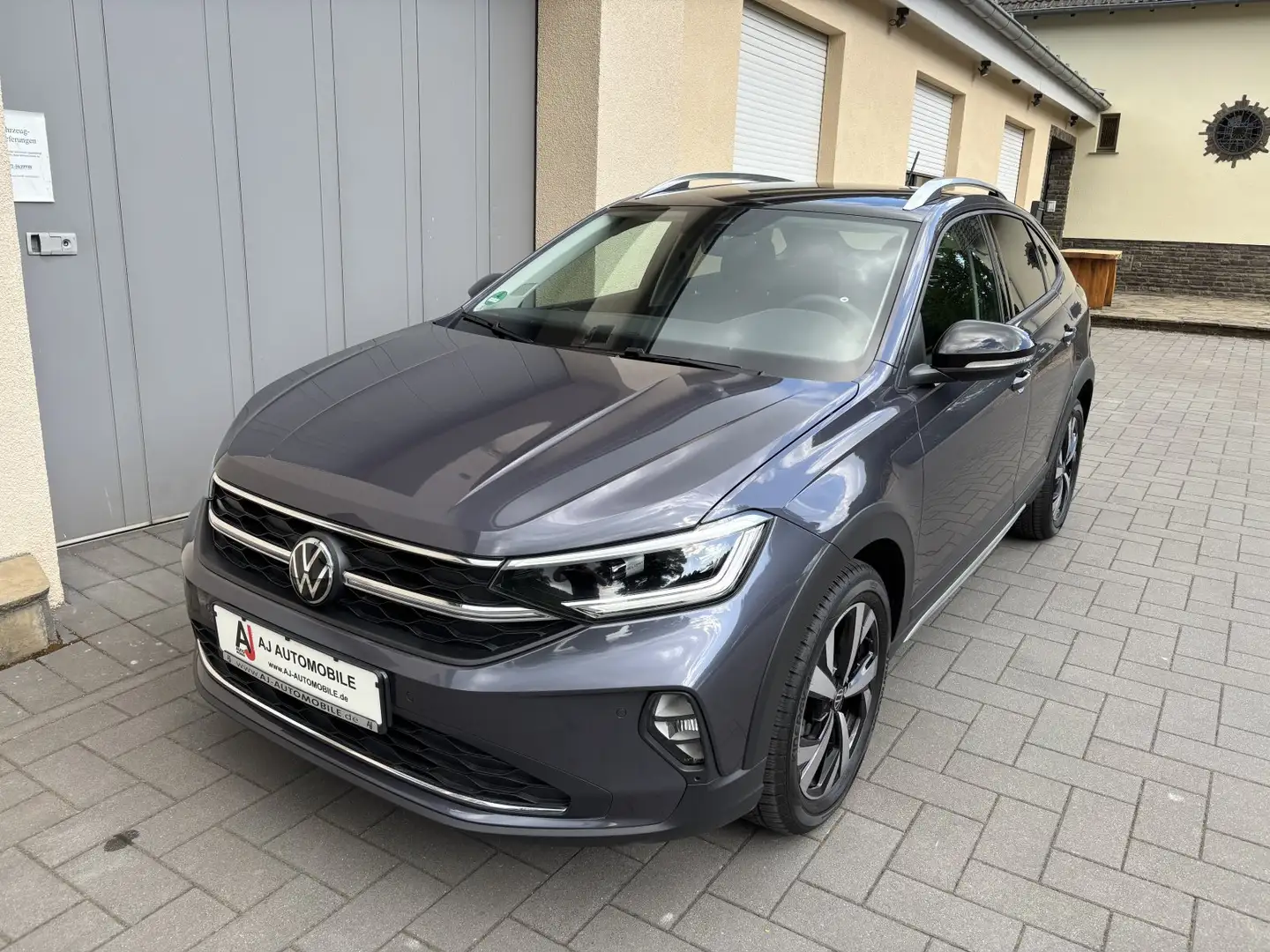 Volkswagen Taigo Style 1.0 DSG AHK/Matrix/Allwetter Grau - 2