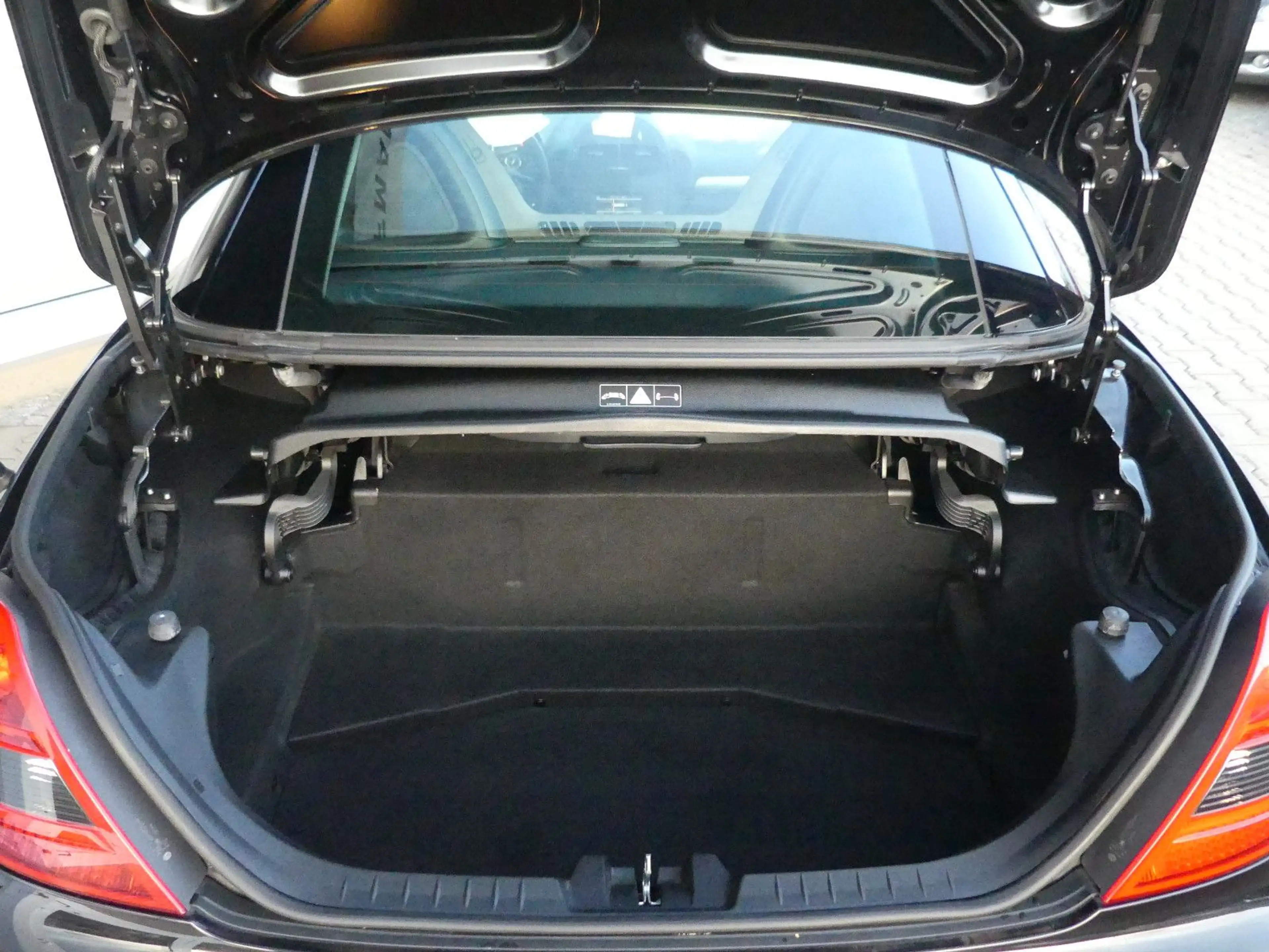 Mercedes-Benz SLK 350 SLK350 Sportsmotor Xenon Leder PDC Tempo. Bluet. — photo 8