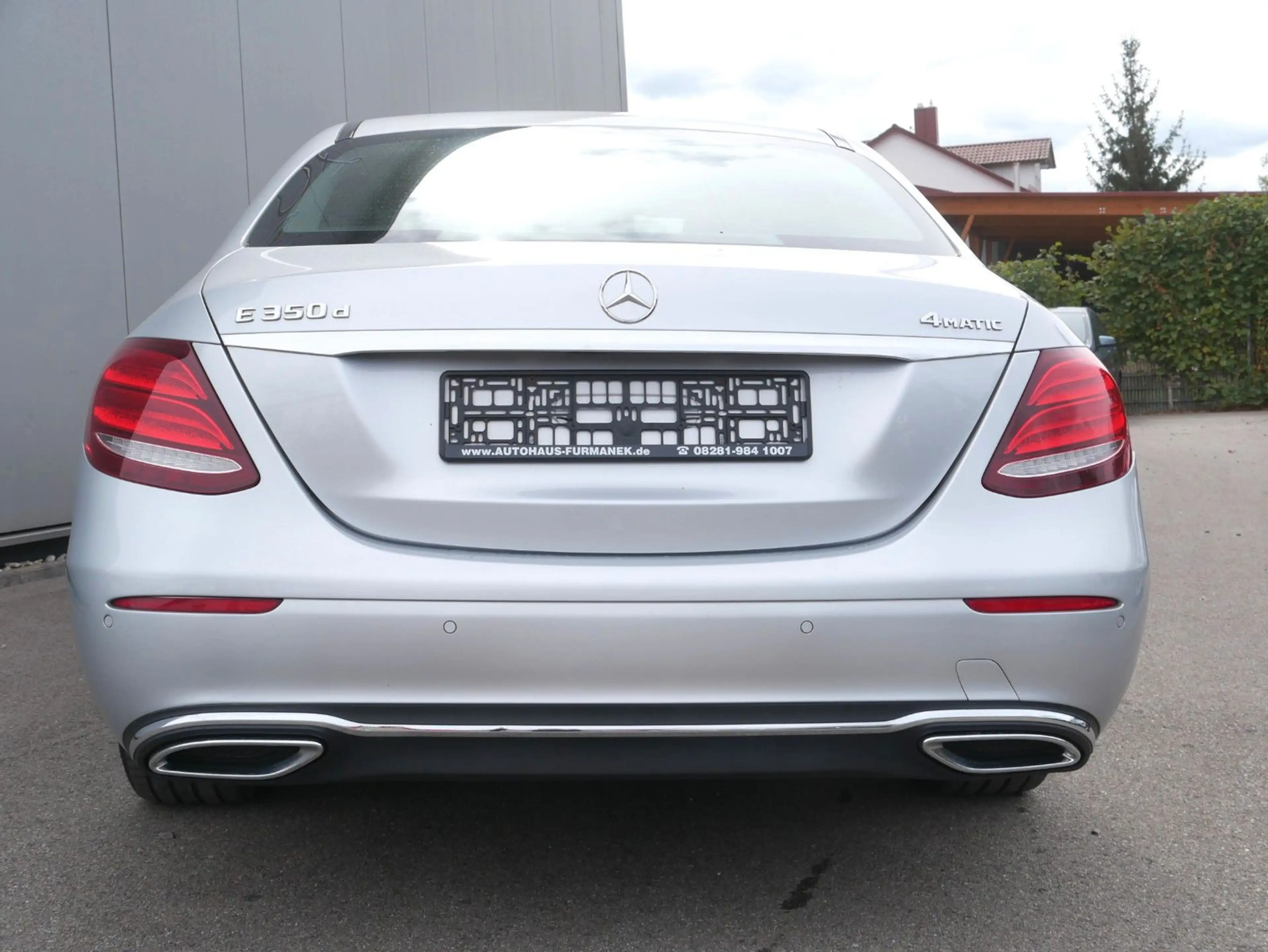 Mercedes-Benz E 350 d Lim 4M Avantgarde DISTR/WIDESCREEN/S-DACH — photo 3