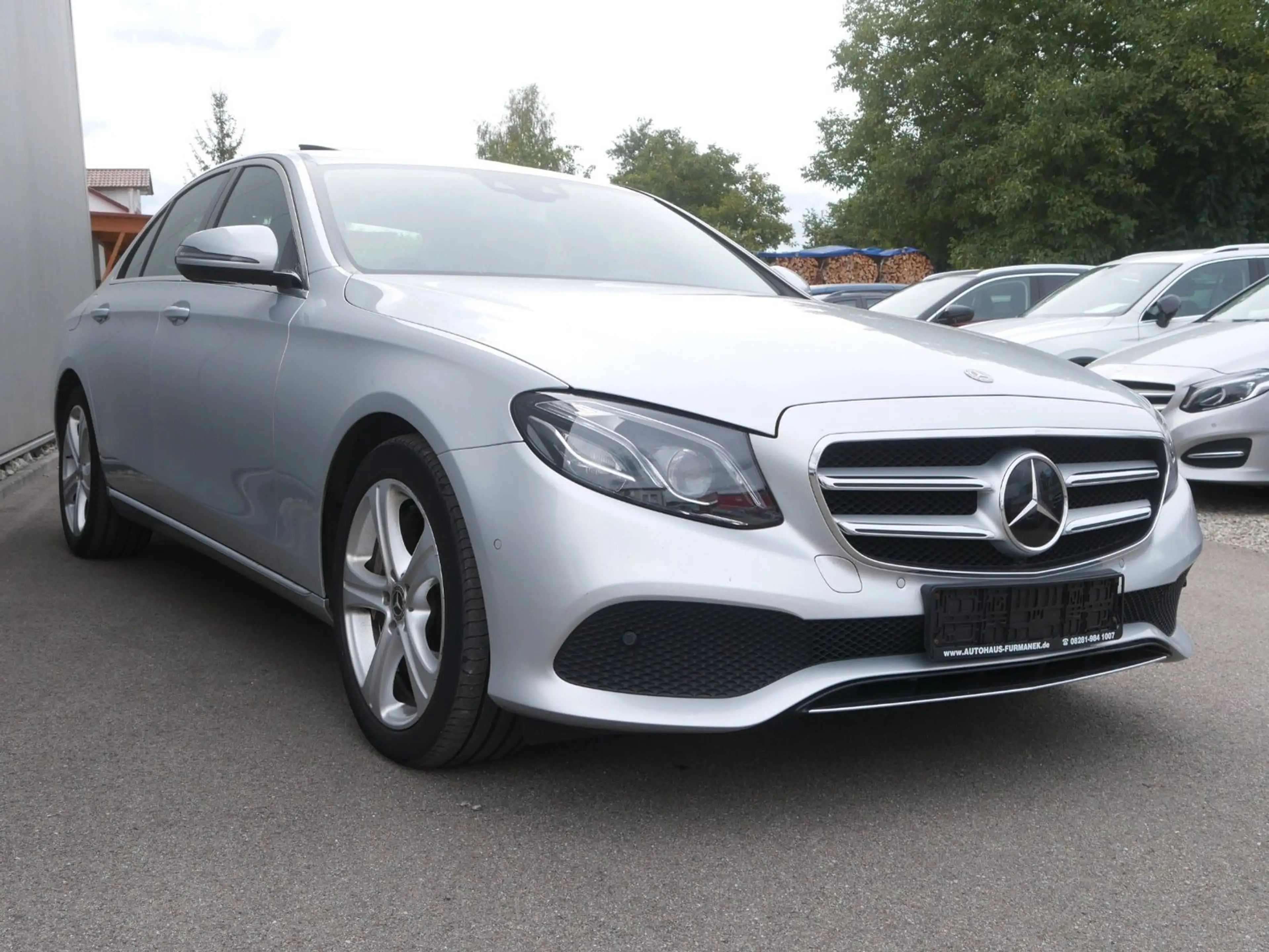 Mercedes-Benz E 350 d Lim 4M Avantgarde DISTR/WIDESCREEN/S-DACH — photo 5