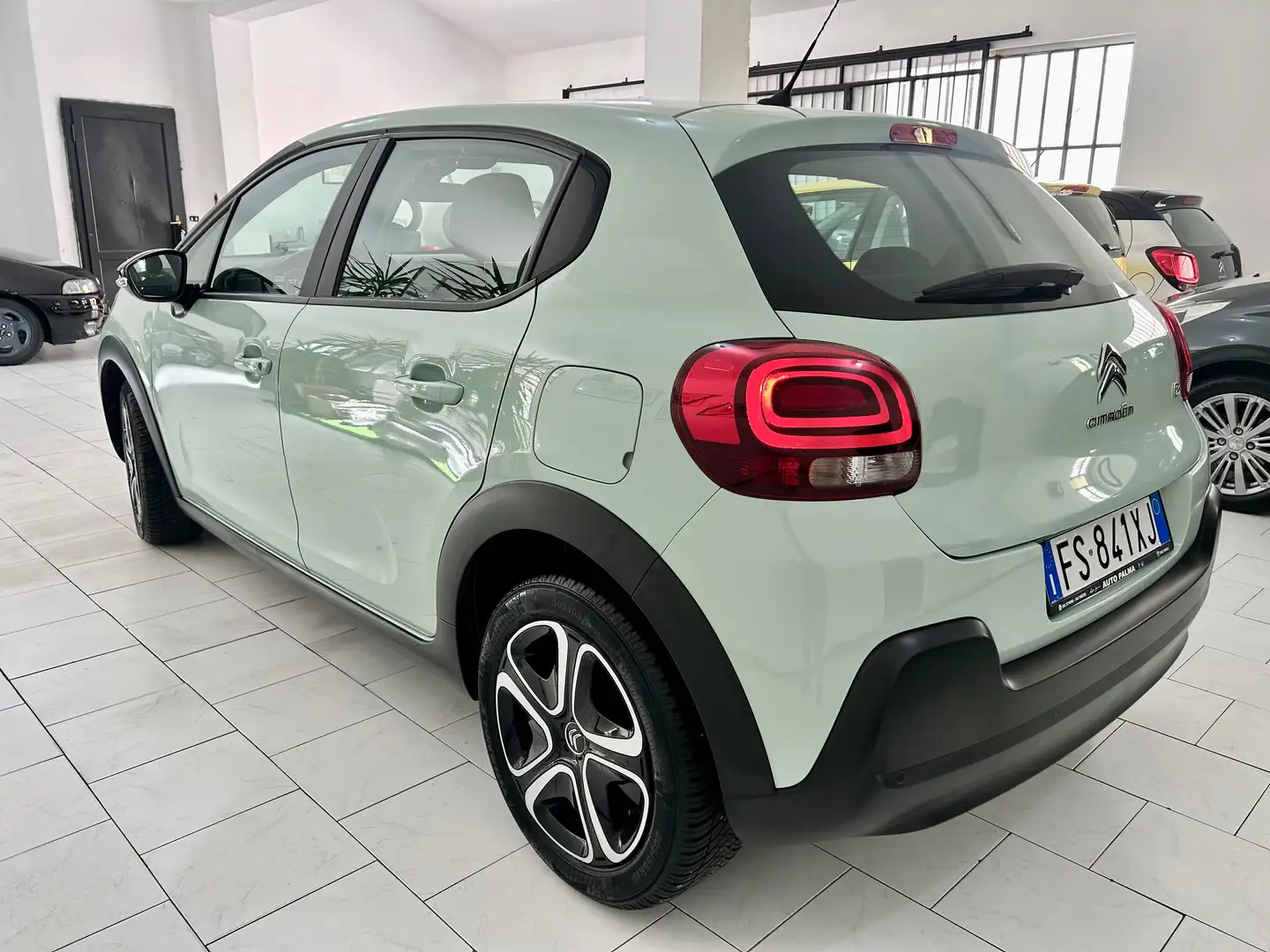 Citroen C3 C3 III 2017 1.2 puretech Feel 68cv my18 Verde - 1