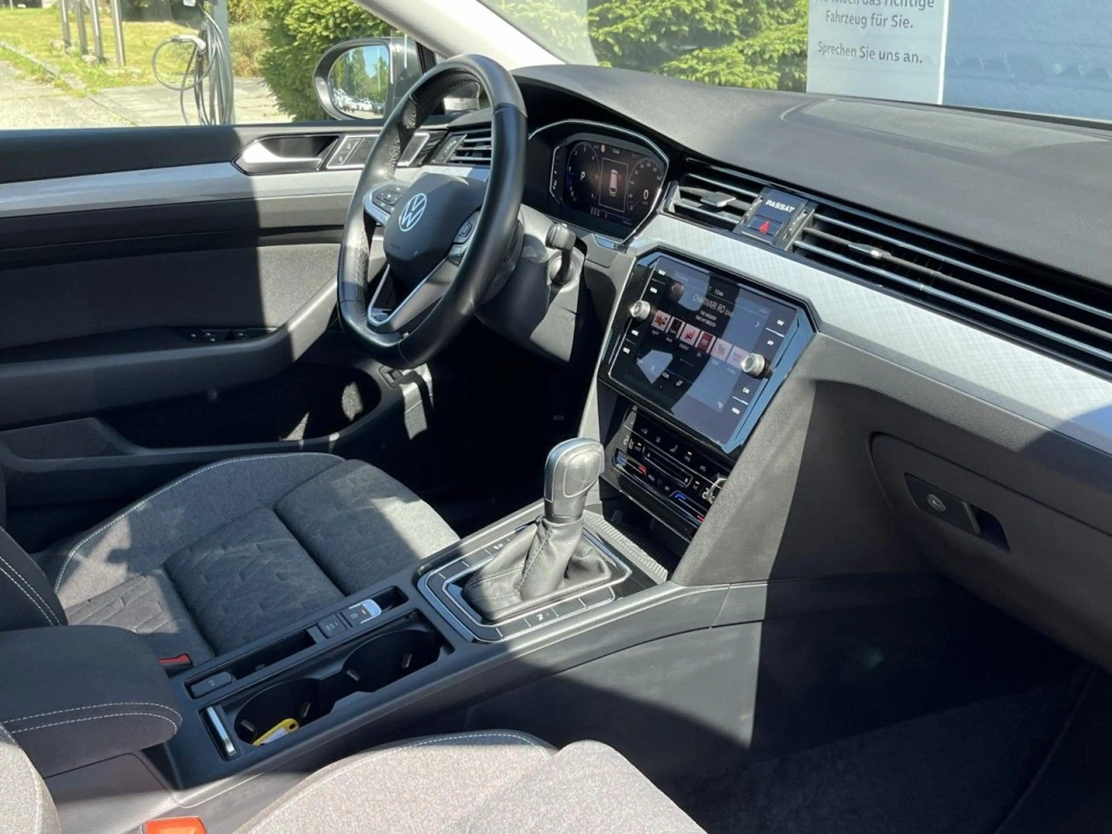 Volkswagen Passat Variant 2,0 TDI DSG Business (AHK+RearVie — photo 13