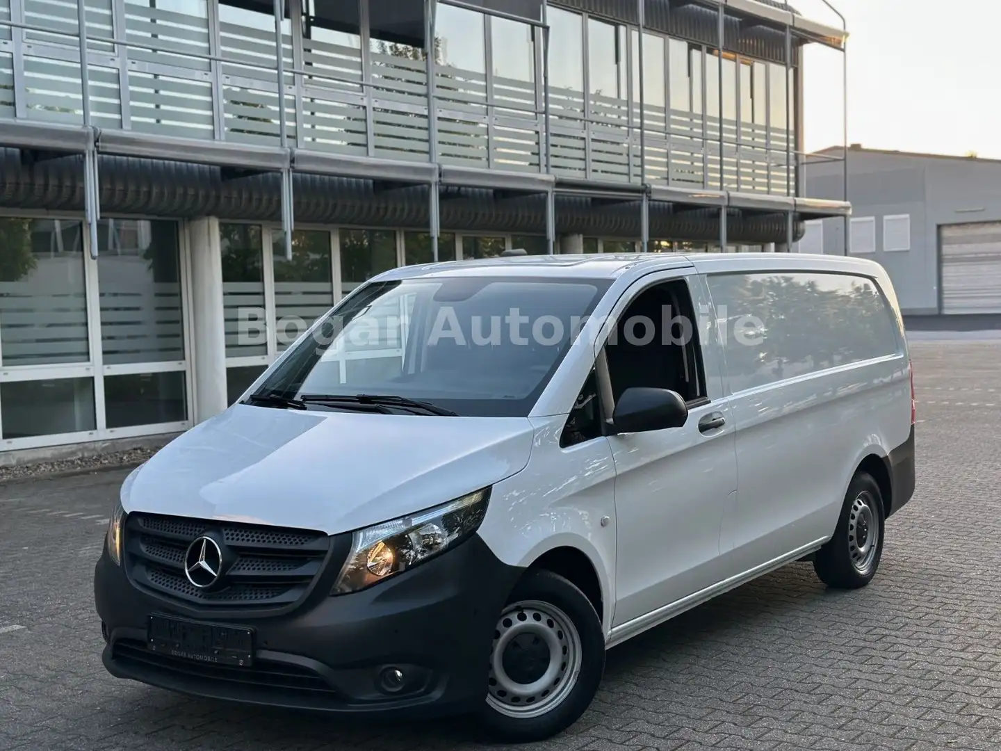Mercedes-Benz Vito 114 CDI lang *SORTIMO WERKSTATT*KAMERA*NAV* Blanc - 1