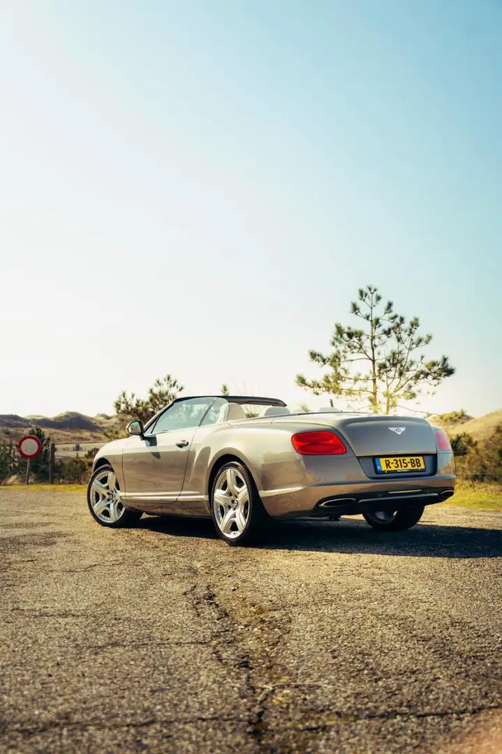 Bentley Continental GTC 6.0 W12 Gris - 2