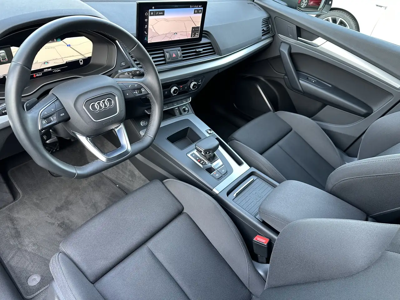 Audi Q5 35 TDI Advanced Black NAV+LED+VCOCKPIT+KAM+PP 8