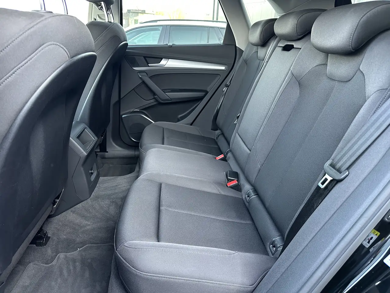 Audi Q5 35 TDI Advanced Black NAV+LED+VCOCKPIT+KAM+PP 10