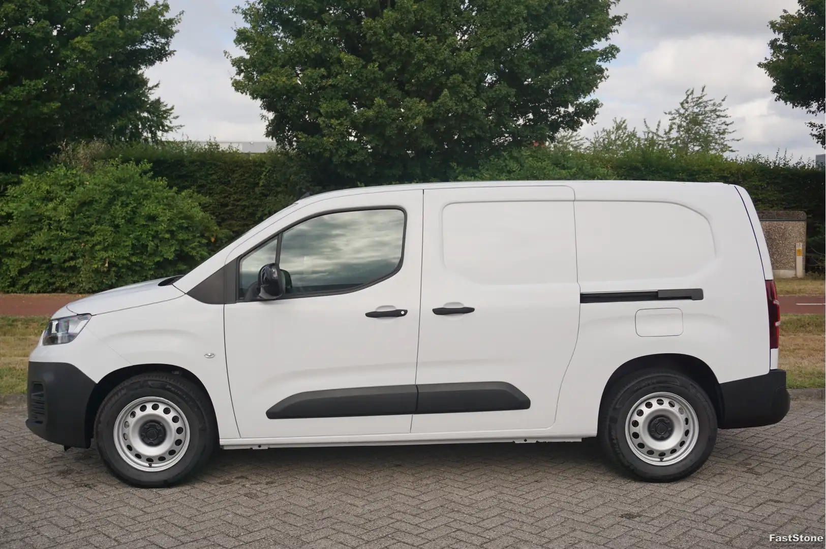 Fiat E-Doblo L2 50 kWh Plus BPM VRIJ Climate, Navi, Camera, Bet Bianco - 2