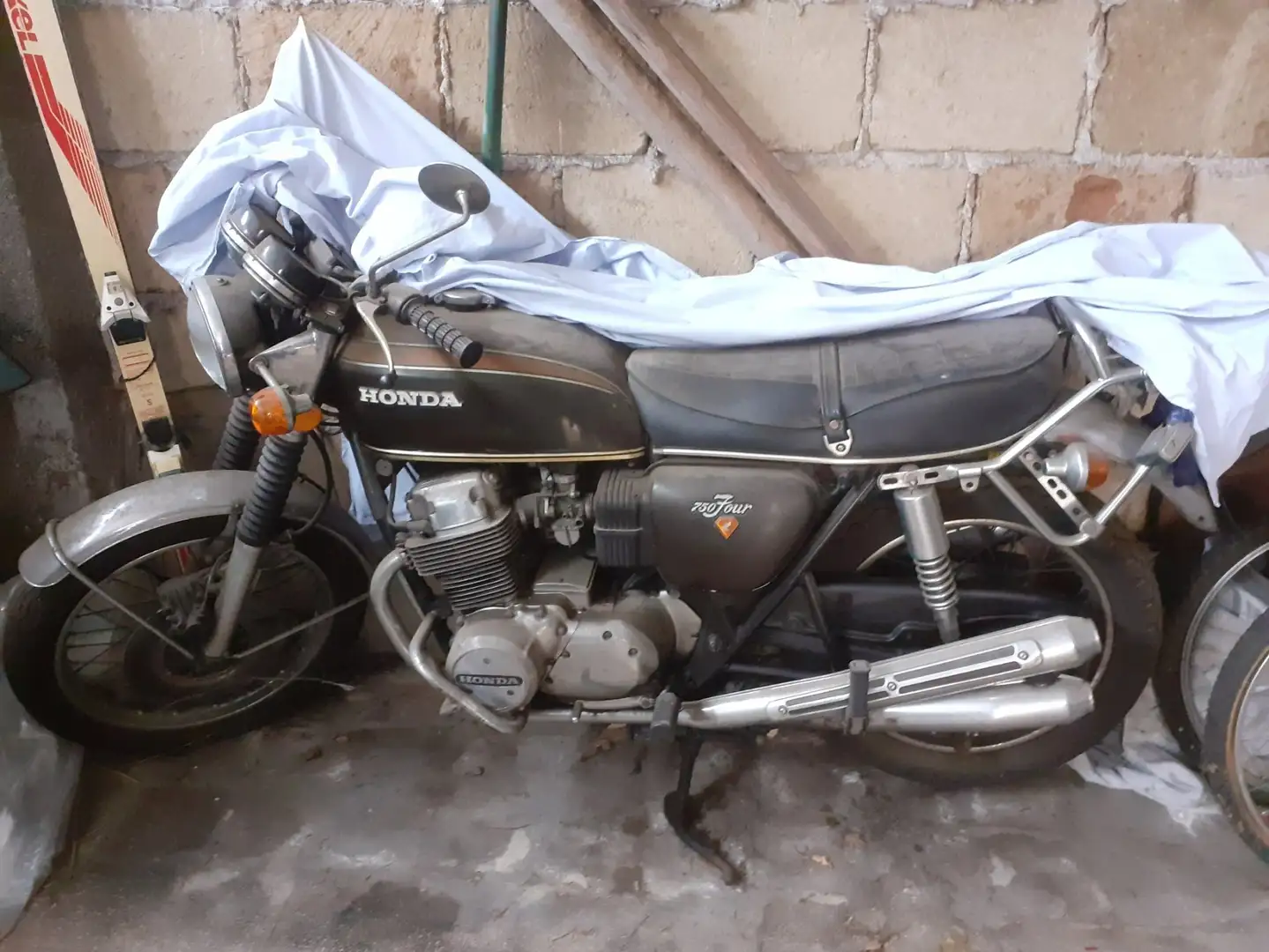 Honda CB 750 four Zielony - 1