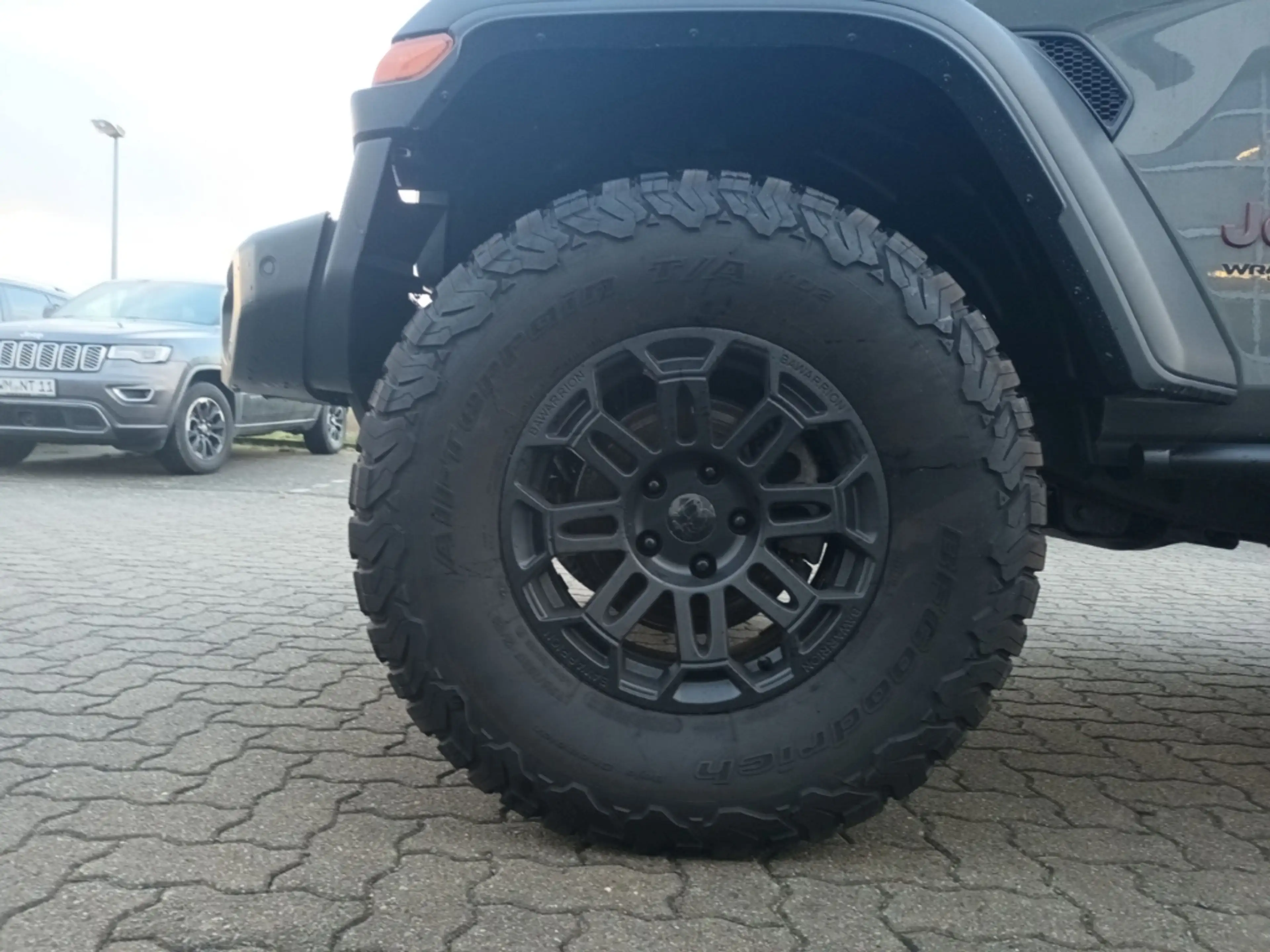 Jeep Wrangler Rubicon 2.2 Unlimited *Umbau* Fahrwerkshöherlegung — photo 7