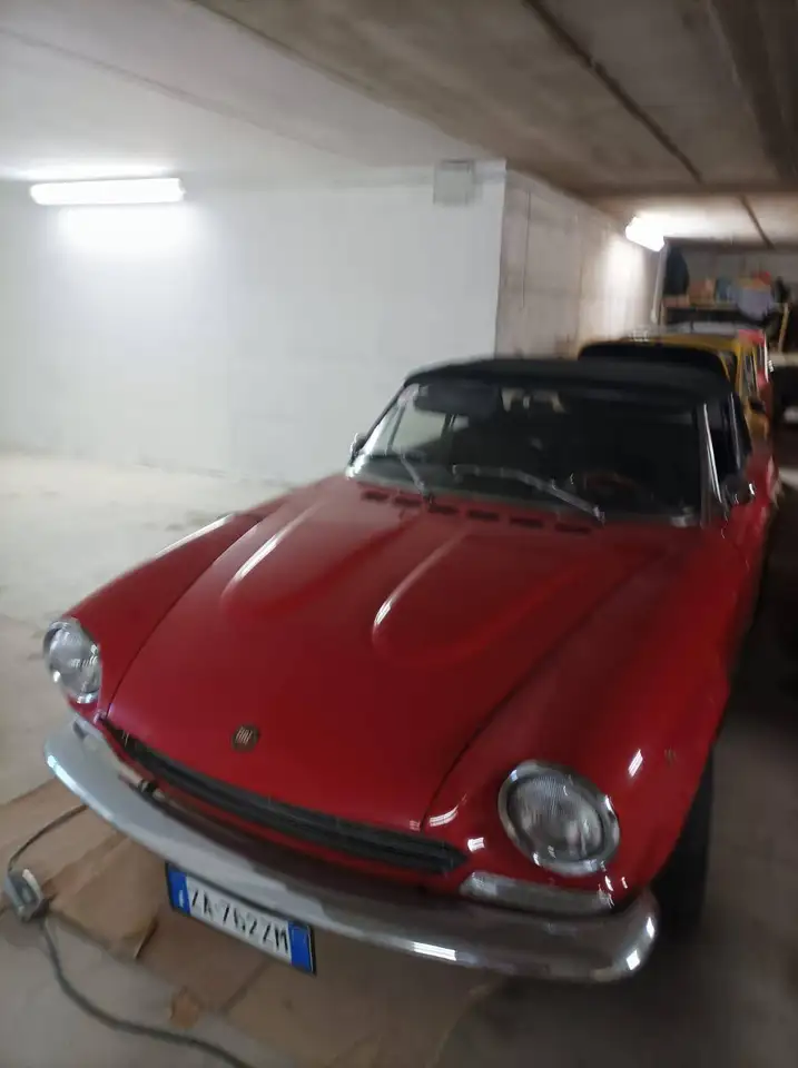 Fiat 124 Spider, foto 1