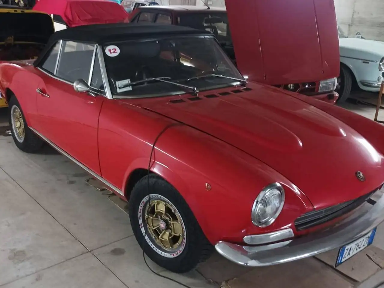Fiat 124 Spider, foto 2