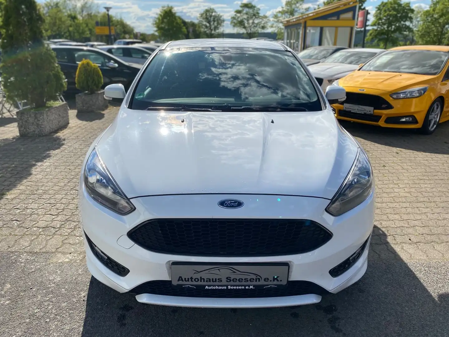 Ford Focus 1,0 EcoBoost  ST-Line*Navi* Blanc - 2