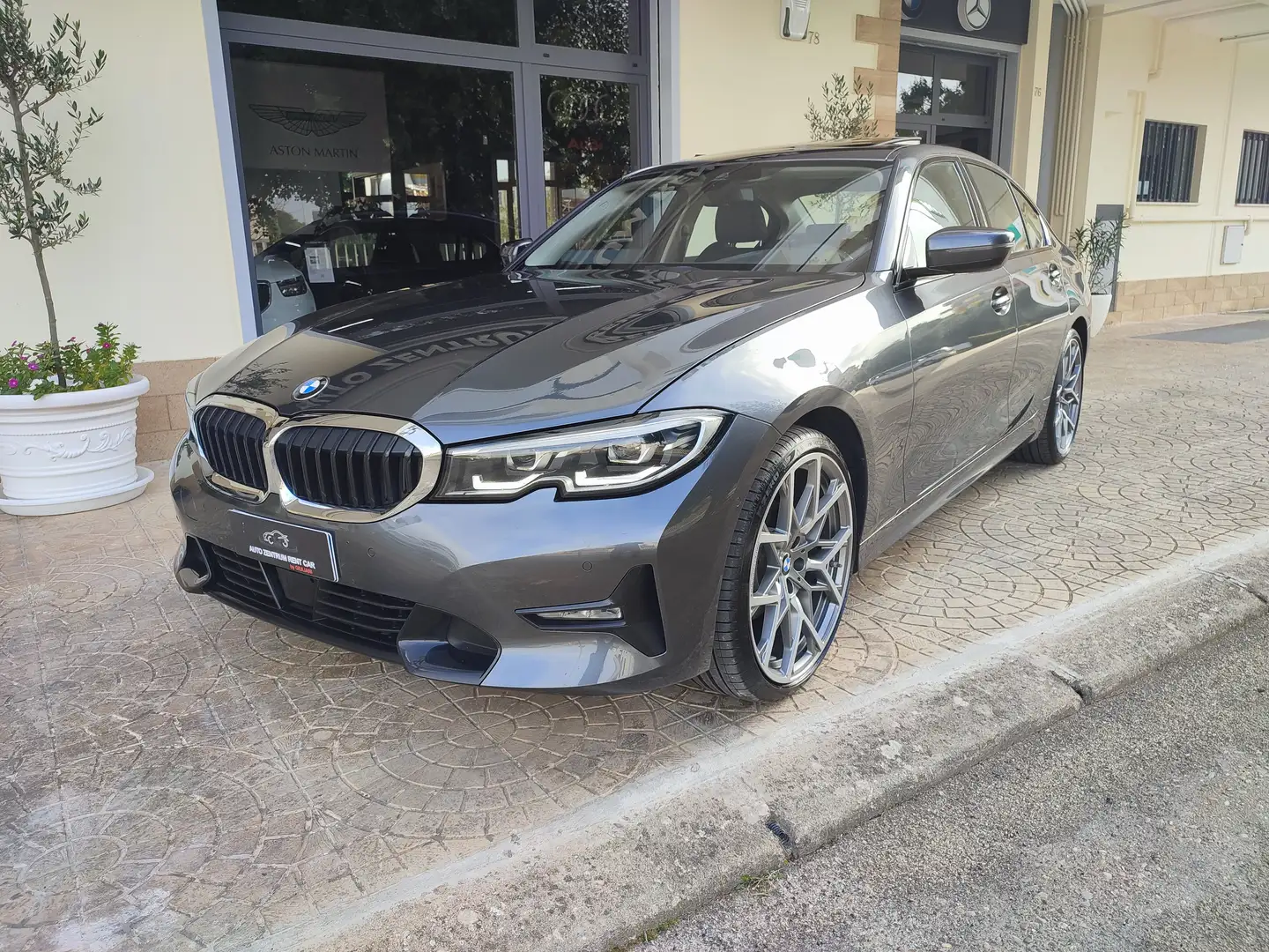 BMW 320 320d mhev 48V Luxury auto Grigio - 2
