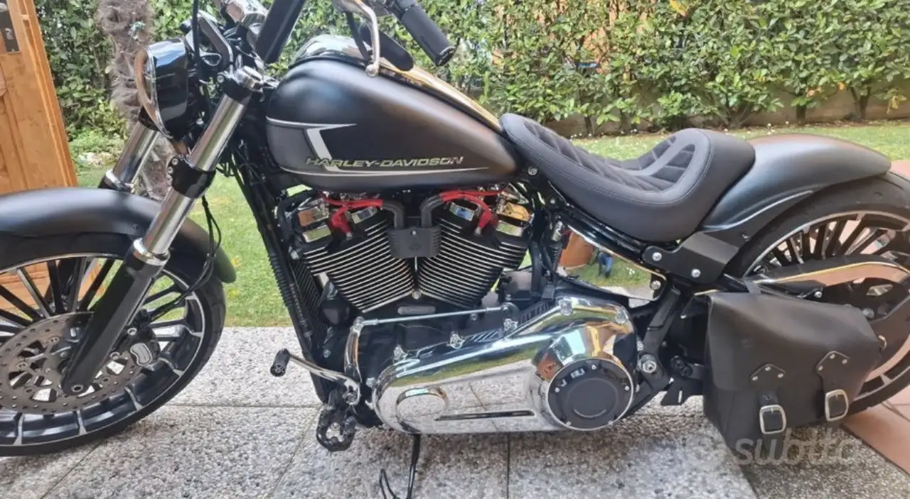 Harley-Davidson Breakout