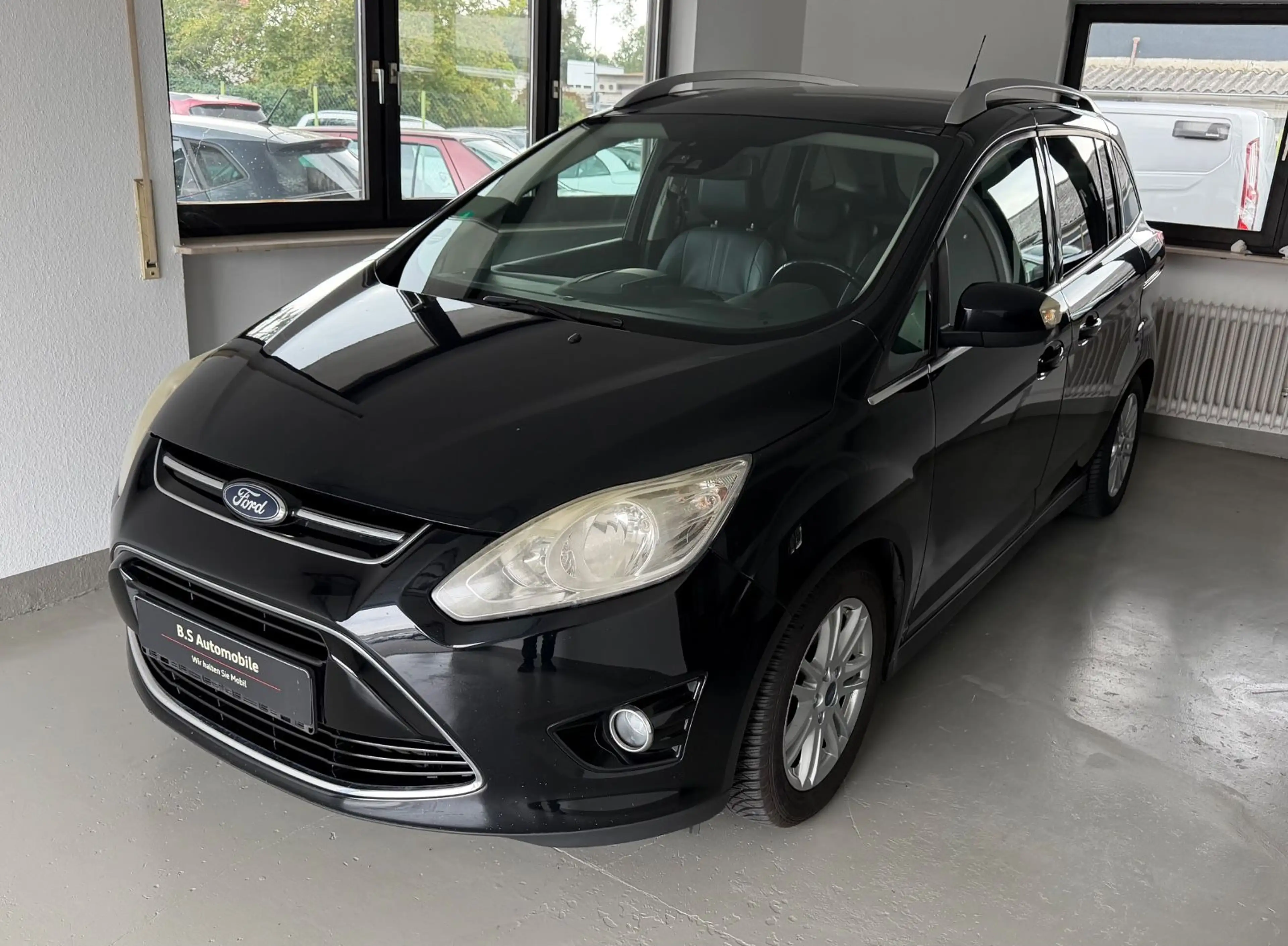 Ford Grand C-Max Titanium 7 Sitzer Navi Kamera — photo 4
