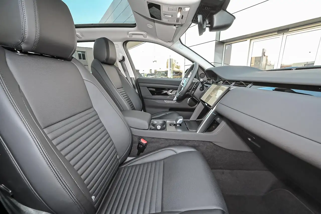 Land Rover Discovery Sport 2026