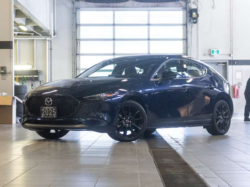 2025 Mazda Mazda3 i