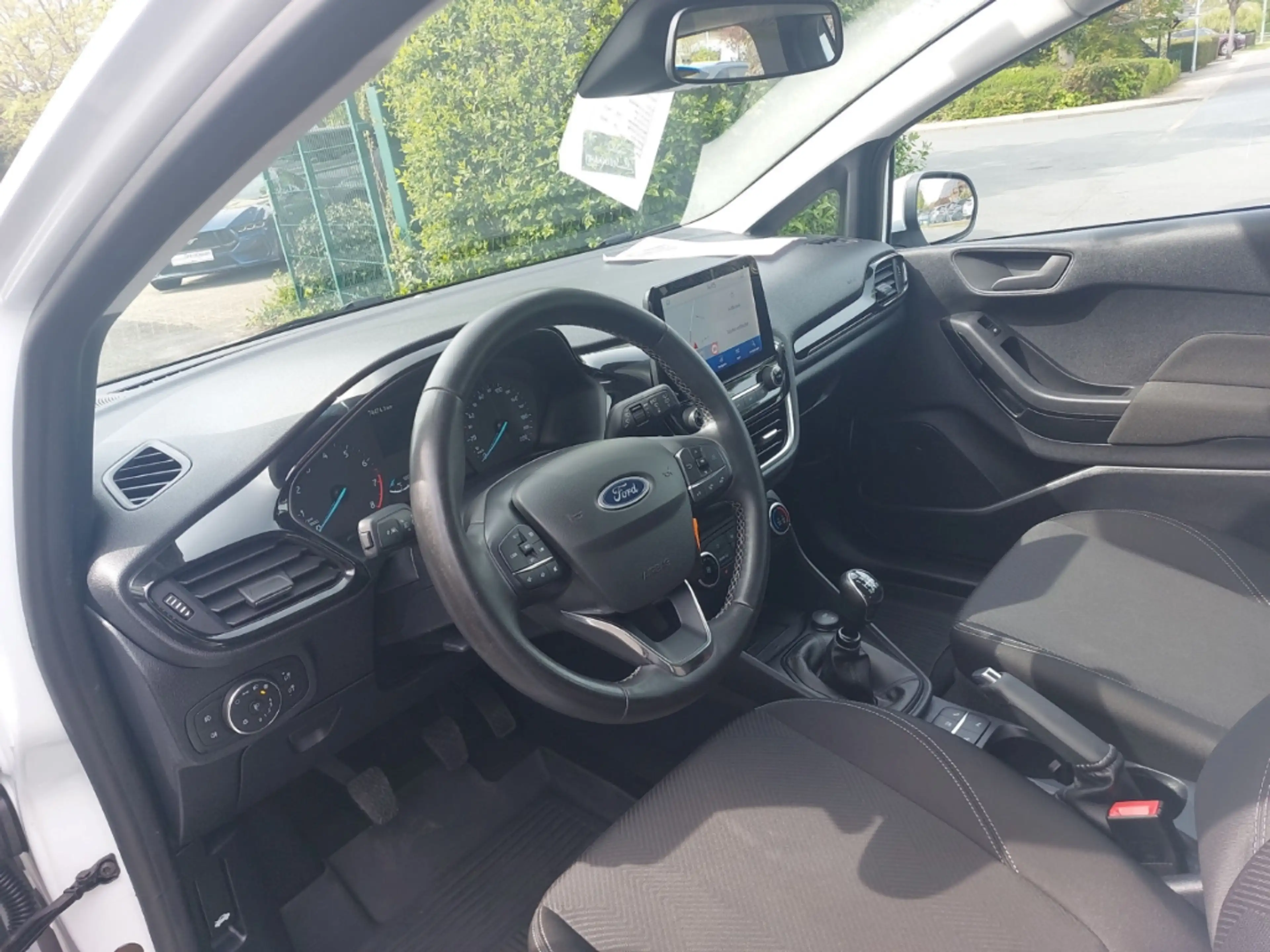 Ford Fiesta Cool & Connect Kamera PDCv+h SHZ LED Navi — photo 10