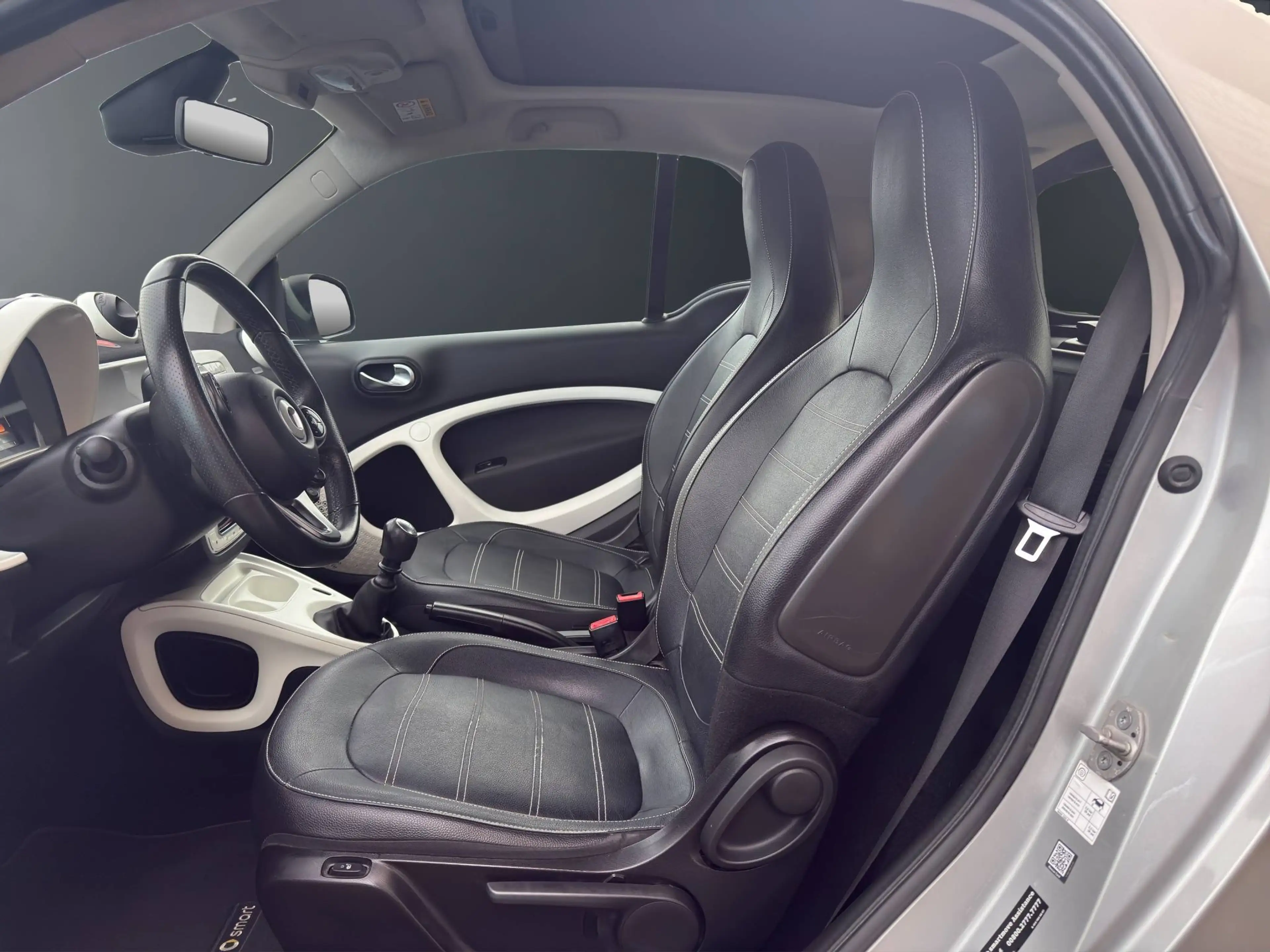 smart forTwo 0.9 Turbo Basis Prime — photo 9