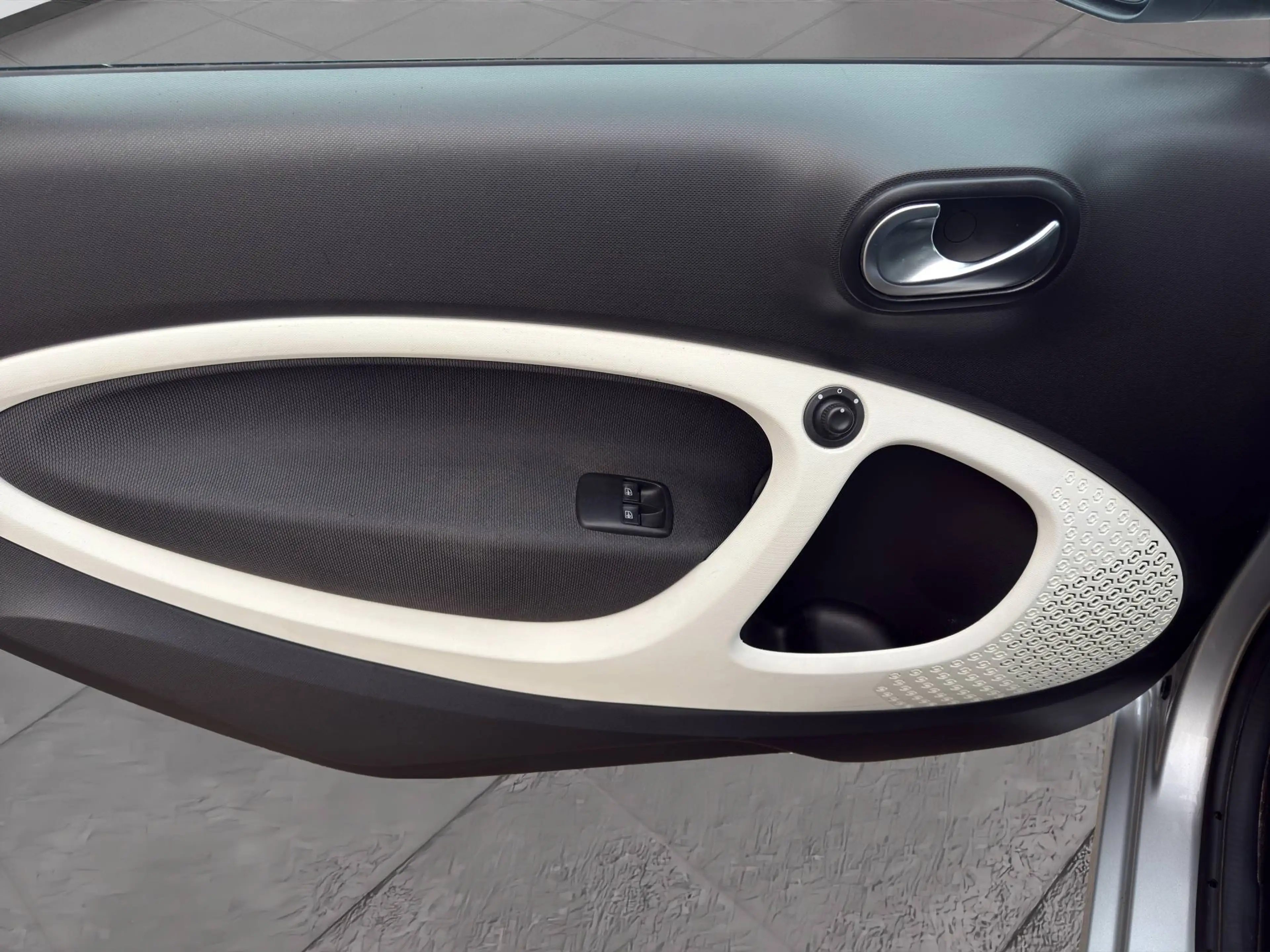 smart forTwo 0.9 Turbo Basis Prime — photo 10