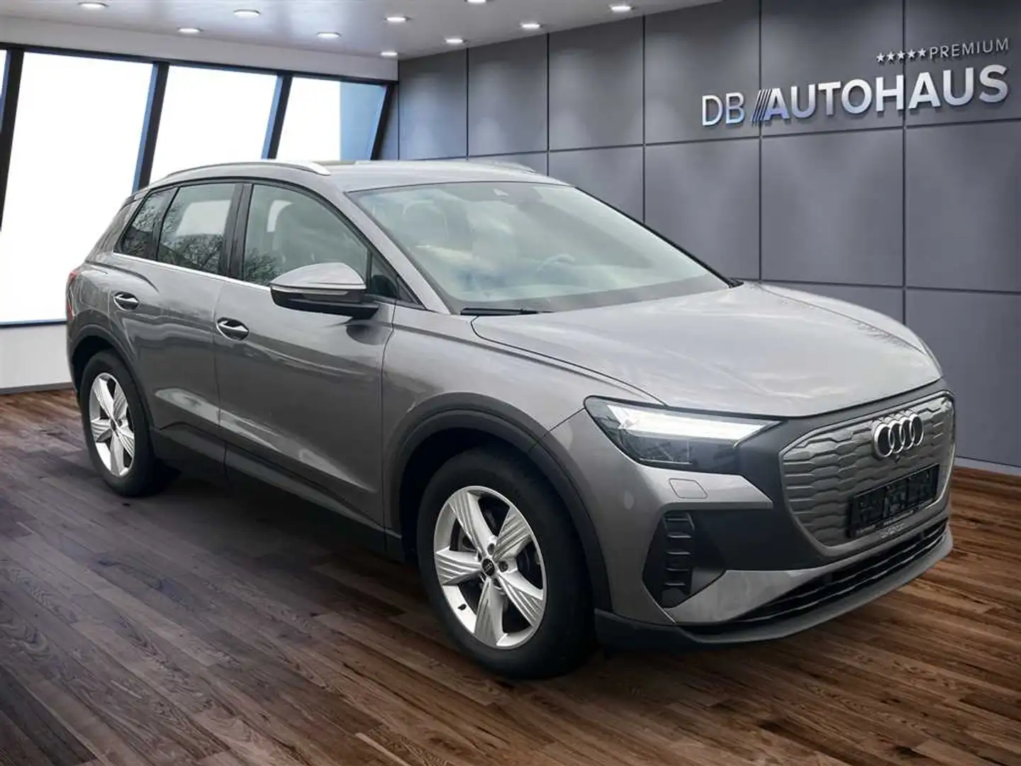Audi Q4 e-tron 45 quattro Gris - 2