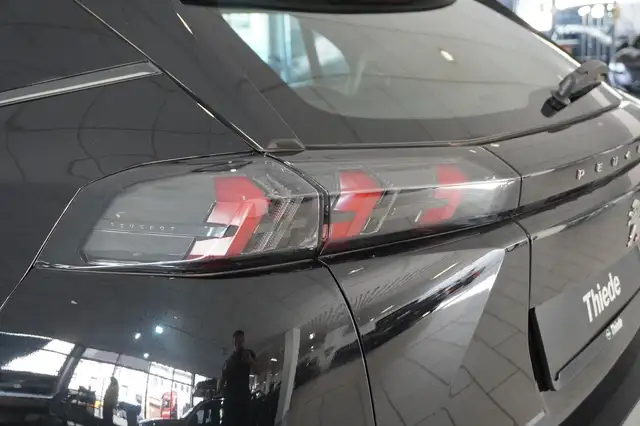 Peugeot 2008 view 10