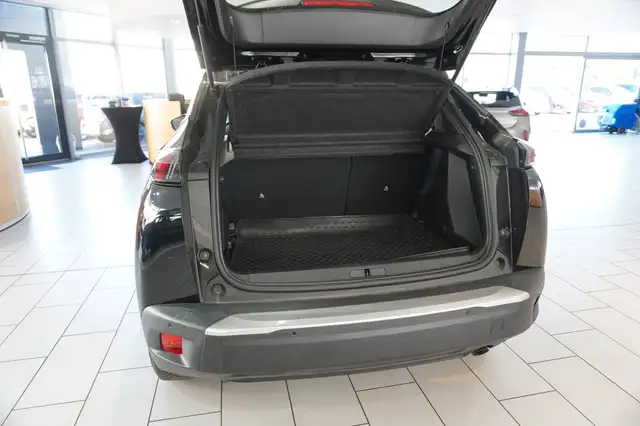 Peugeot 2008 view 12