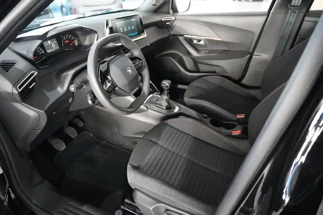 Peugeot 2008 view 13