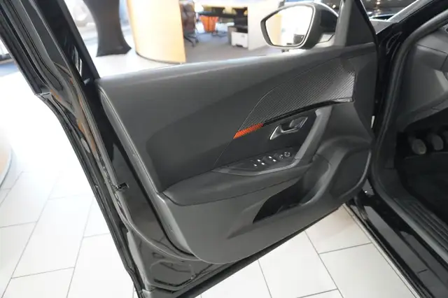 Peugeot 2008 view 15