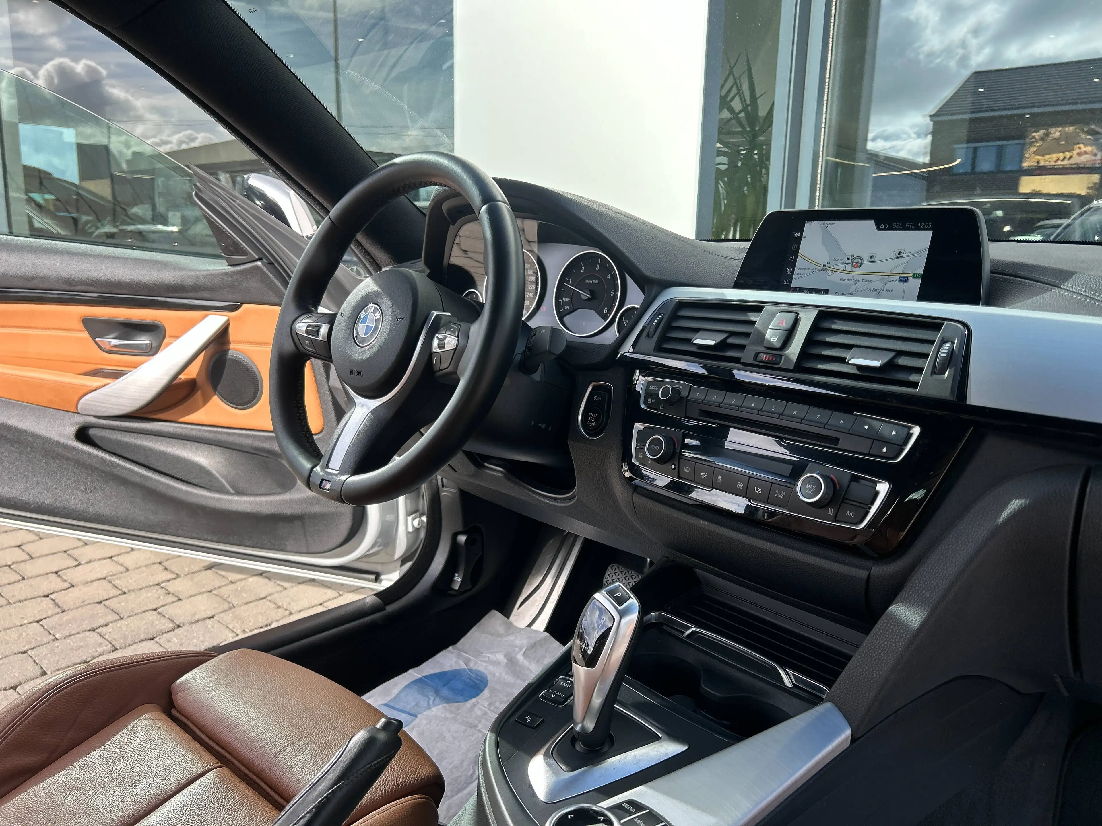 BMW 418 Coupé dA *GARANTIE 12 MOIS*PACK M*LED*CUIR*GPS* — photo 11