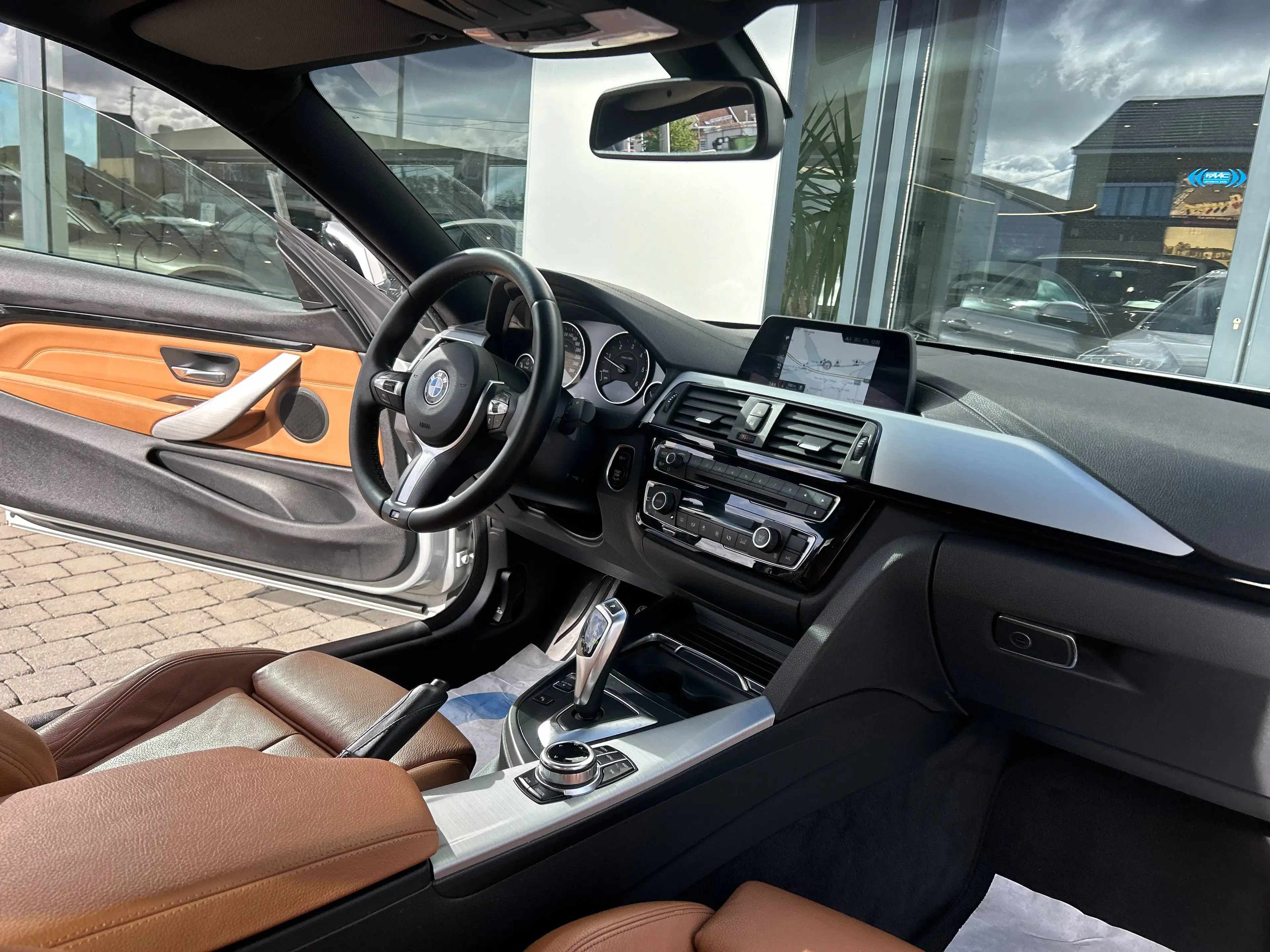 BMW 418 Coupé dA *GARANTIE 12 MOIS*PACK M*LED*CUIR*GPS* — photo 10