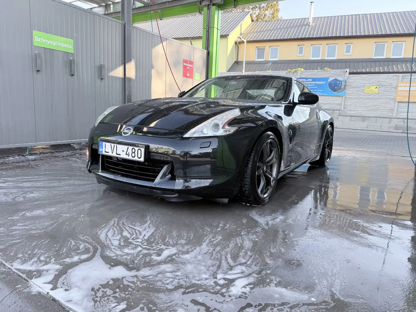 Nissan 370Z 370 Z Black Edition - 1