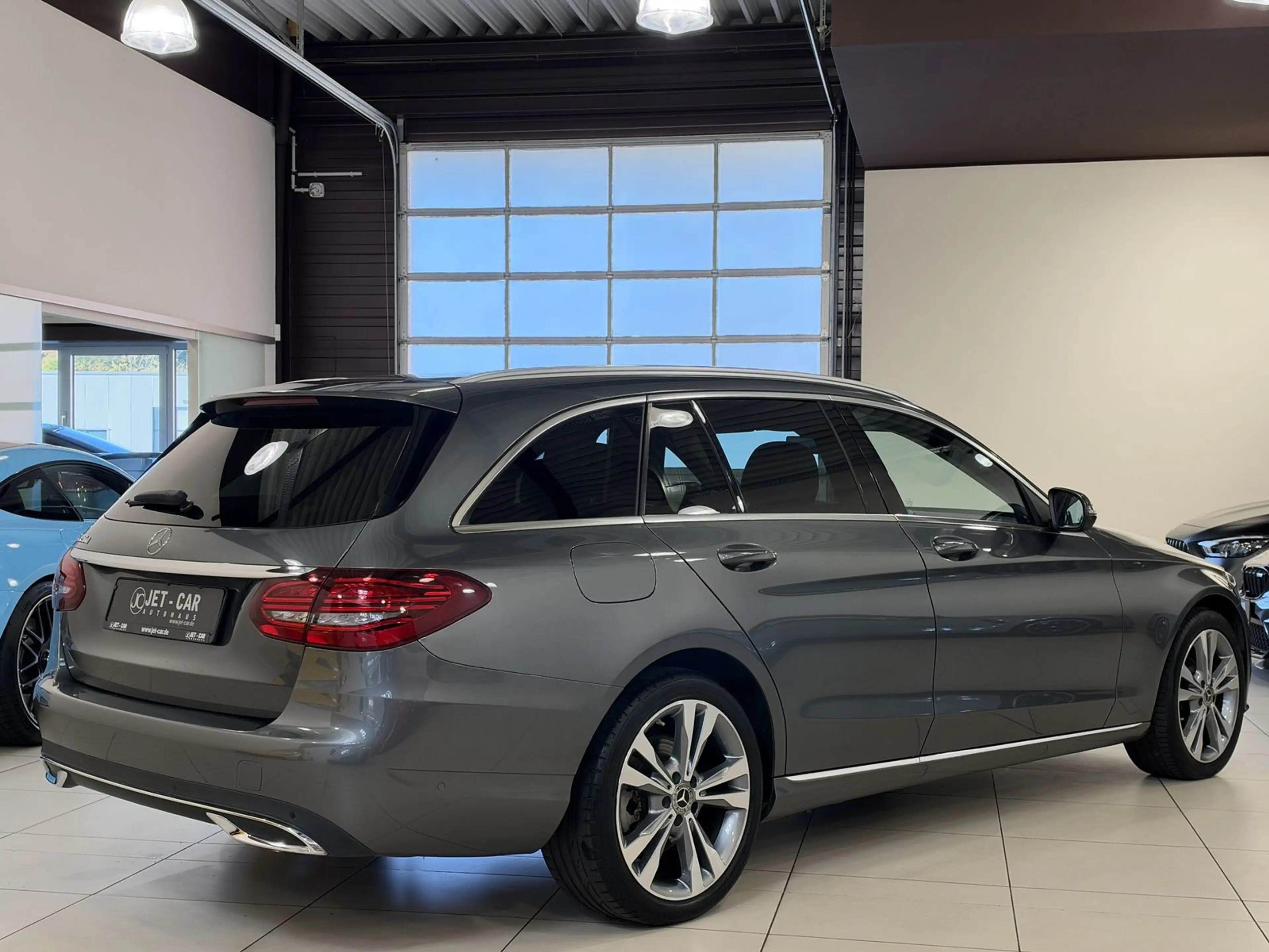 Mercedes-Benz C 220 d T Avantgarde *LED-AHK-Widescreen-Comand* — photo 6