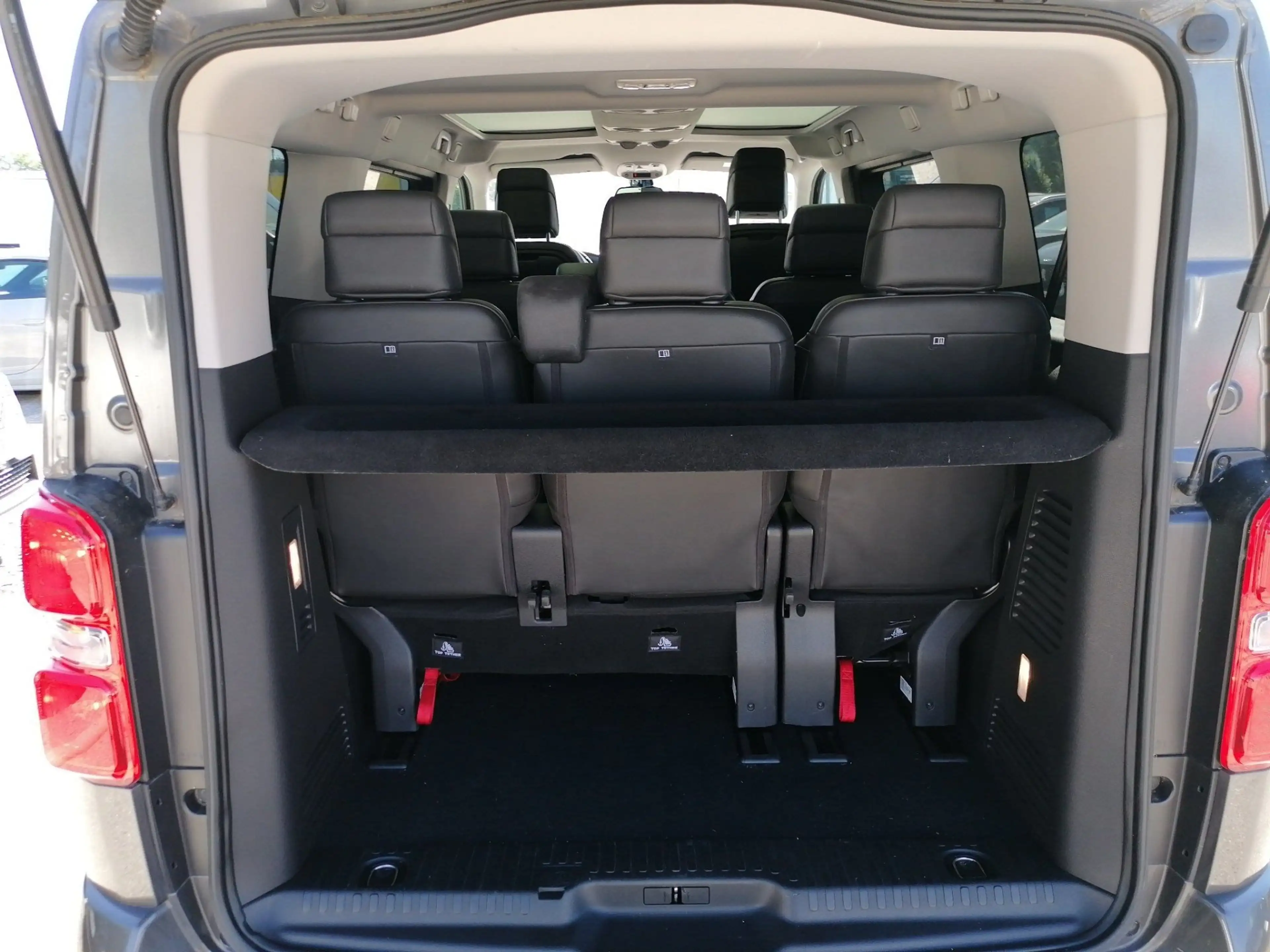 Peugeot Traveller 2.0 BlueHDi 180 L2 Allure ACC AHK PDC — photo 12