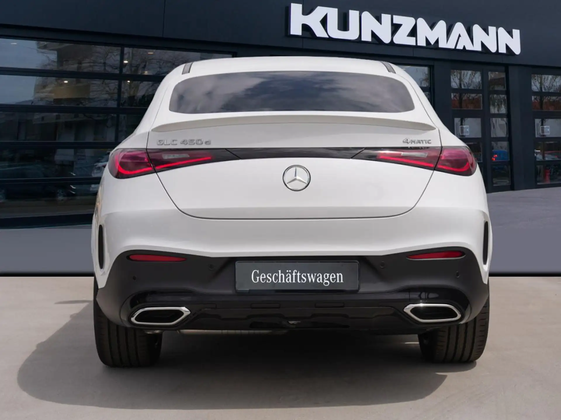 벤츠 Mercedes-Benz GLC GLC 450 2026 흰색 사진 4