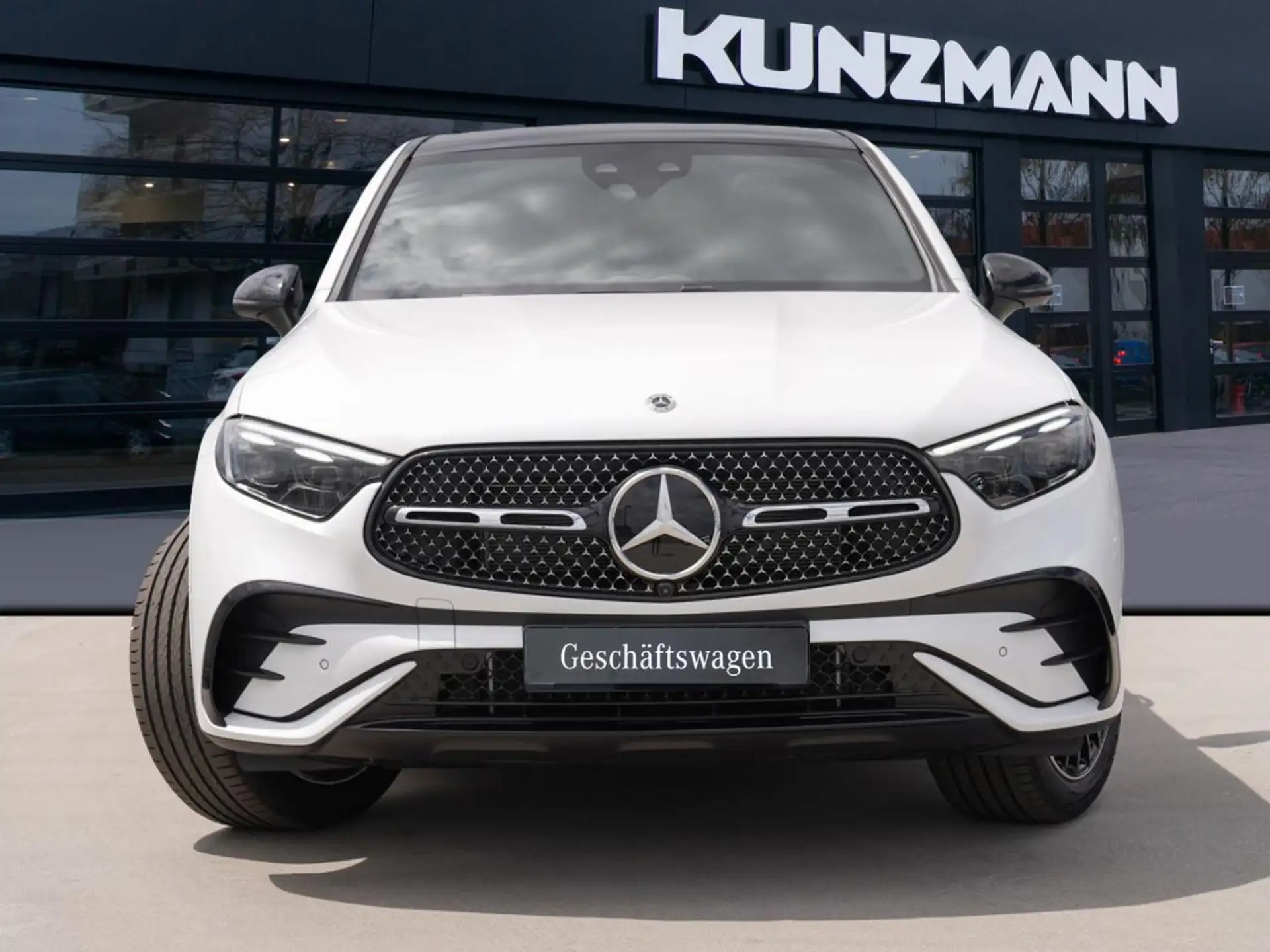 벤츠 Mercedes-Benz GLC GLC 450 2026 흰색 사진 2