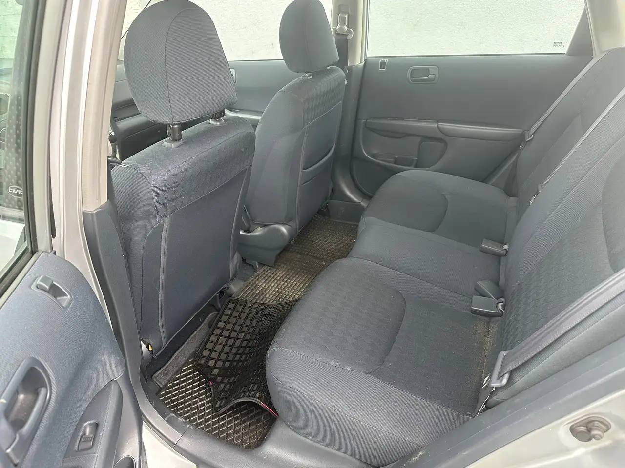 Honda Civic 1.6 i LS, foto 6